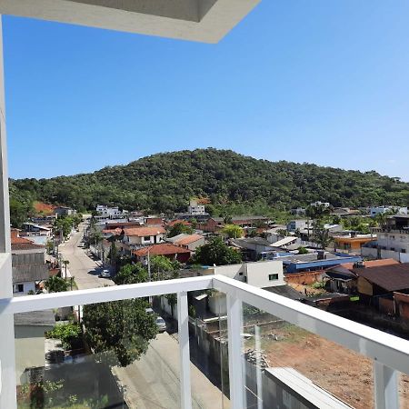 Agradavel Apartamento Em Bairro Silencioso... Camboriu Exterior foto